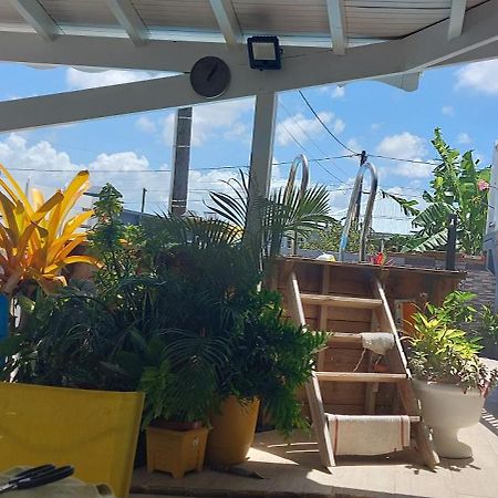 Haut De Villa Agreable Et Paisible Climatise, Wifi Anse-Bertrand Buitenkant foto